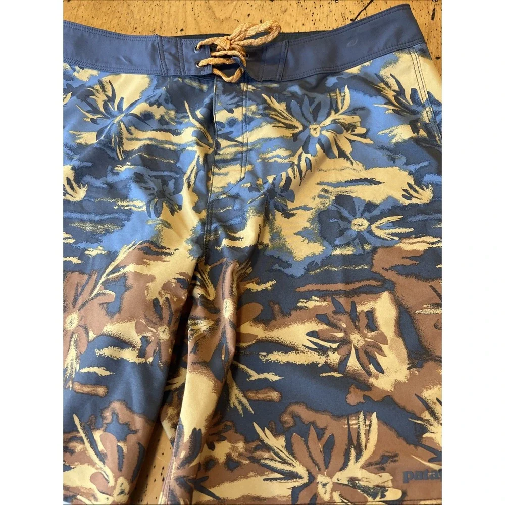 Men's Patagonia Board Shorts Men's 33 Floral Pattern Drawstring Beach‎ Outdoor